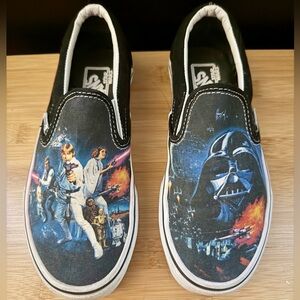 Vans Black Star Wars Slip-On Sneakers ** RARE FIND ** Only worn once 🤩